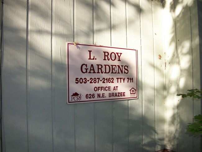 Building Photo - L Roy Gardens