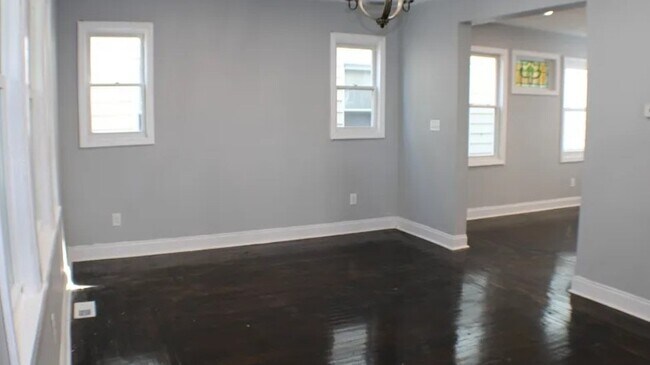 Foto del edificio - 69 Schuyler Ave