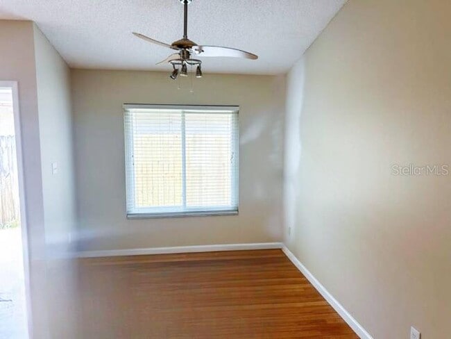 Building Photo - 1066 Las Cruces Dr
