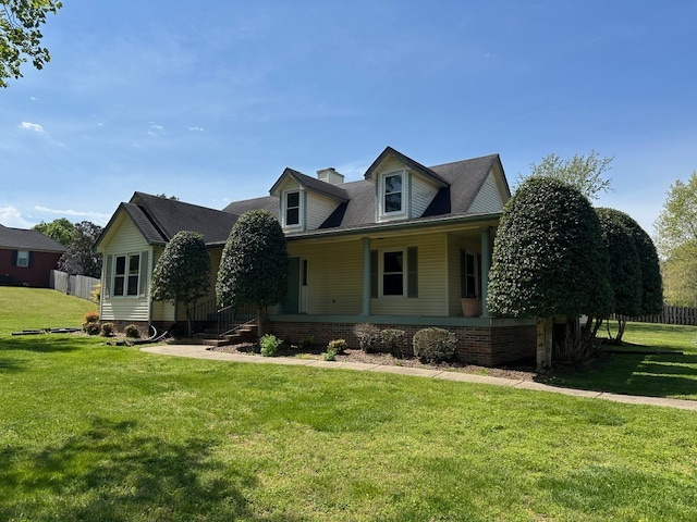 Building Photo - 102 Country Club Dr