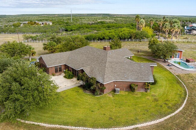 Building Photo - 81 Sage Hill Dr