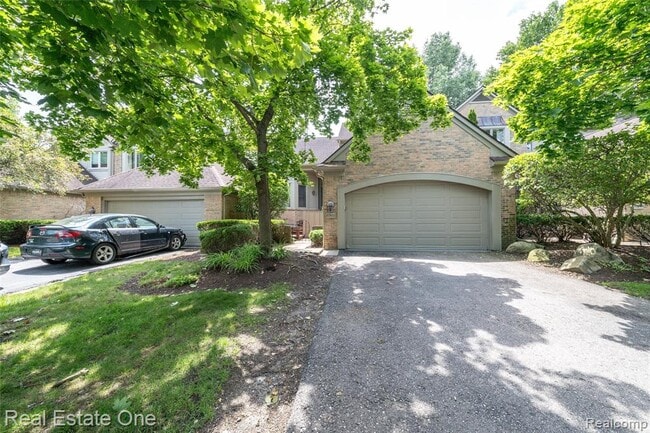 Building Photo - 37412 Legends Trail Dr