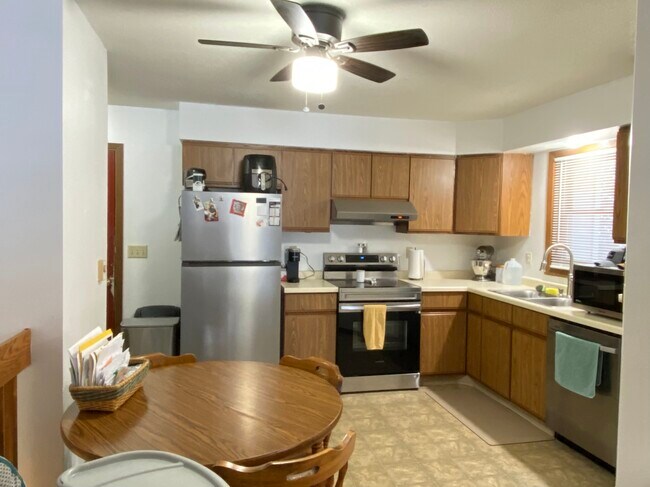 Foto del edificio - 1505 Well St