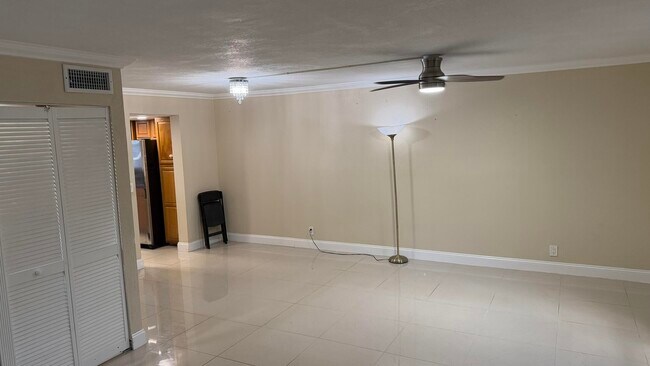 Foto del edificio - 1114 NW 79th Dr