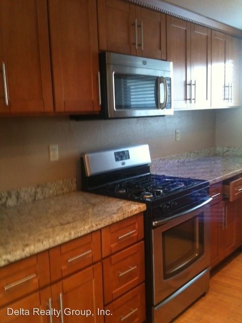 Foto del edificio - 3 br, 2.5 bath House - 1129 Scott St