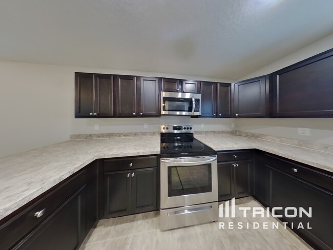 Building Photo - 1288 Sarahs Landing Dr