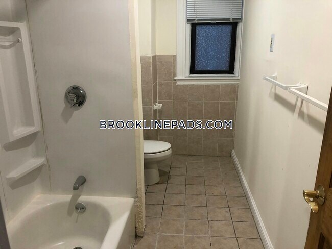 Foto del edificio - 364 Riverway St.