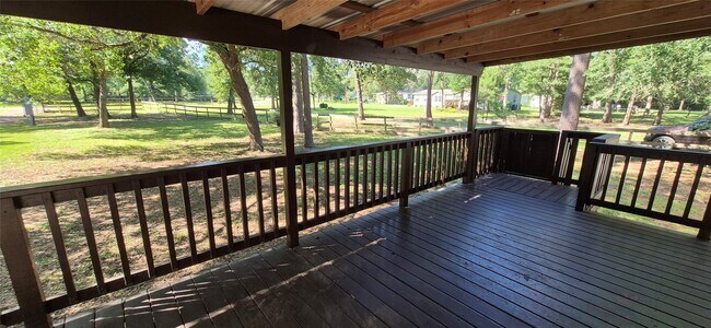 Foto del edificio - 24321 Cherry Hill Dr