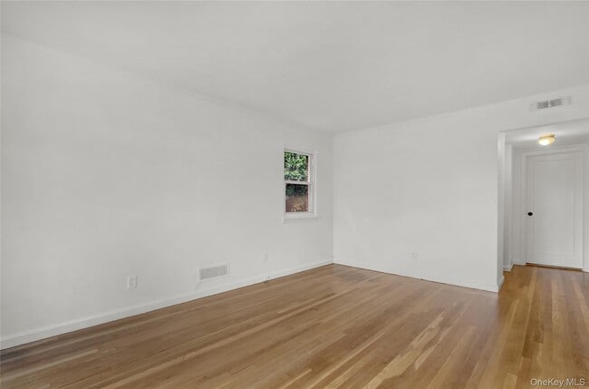 Foto del edificio - 330 Harvard Rd