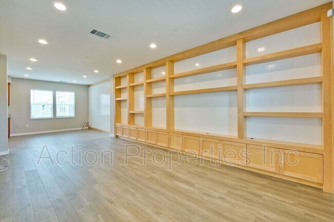 Foto del edificio - 862 Avery Dr