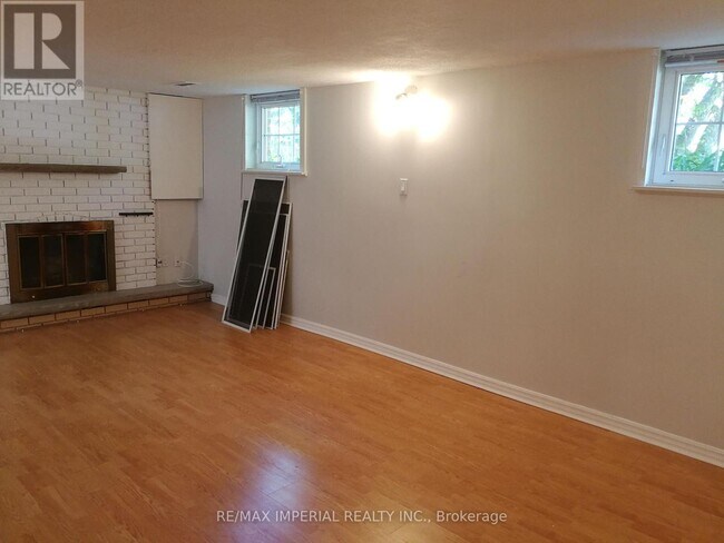 Photo du bâtiment - 22 Miller Rd