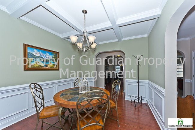 Foto del edificio - 3020 Eagle Crest Ln