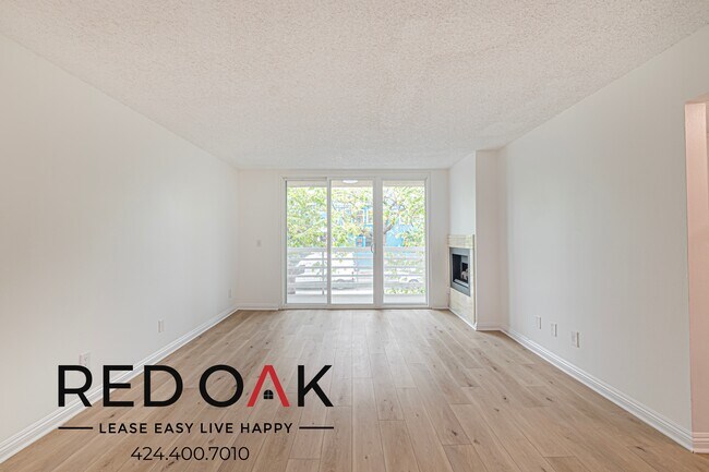 Foto del edificio - 6072 Franklin Ave