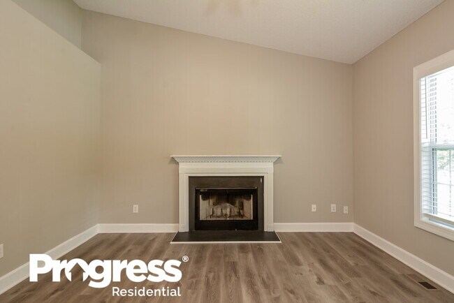 Building Photo - 911 Danley Ln