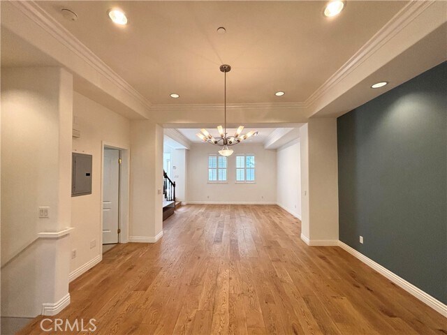 Foto del edificio - 441 N Los Robles Ave