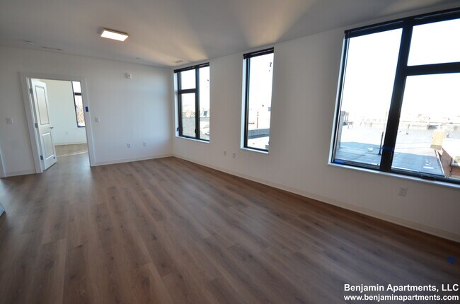 Foto del edificio - 89 Brighton Ave