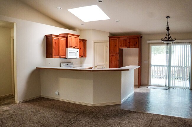 Foto del edificio - 5980 N Chad Evert Ln
