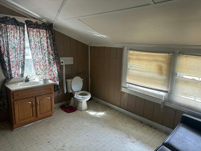 Foto del edificio - 82 E Hampton St