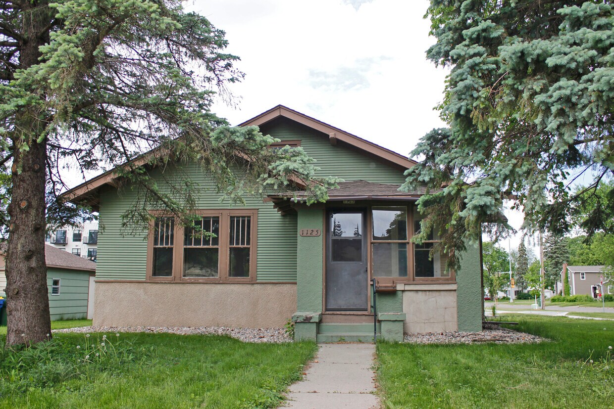1125 5th St, Brookings, SD 57006 House Rental in Brookings, SD