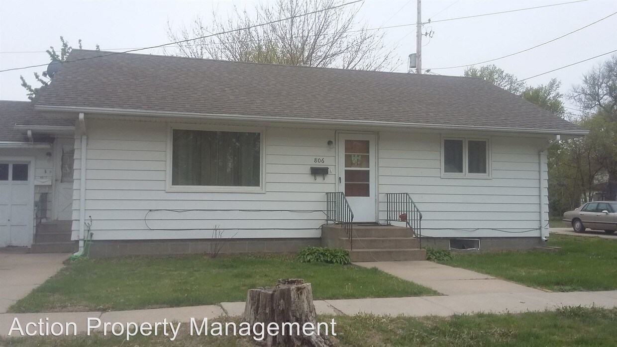 Primary Photo - 2 br, 1 bath Apartment - 806 1/2 N Adams