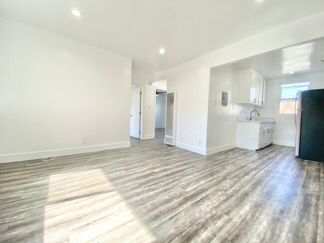 Foto del edificio - 4070 Venice Blvd.