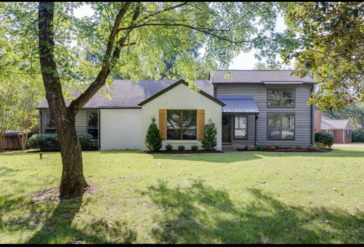 Primary Photo - 5901 New Hope Ct