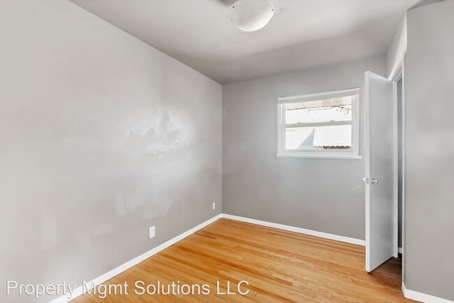 Building Photo - 3 br, 1 bath House - 10764 Spring Garden
