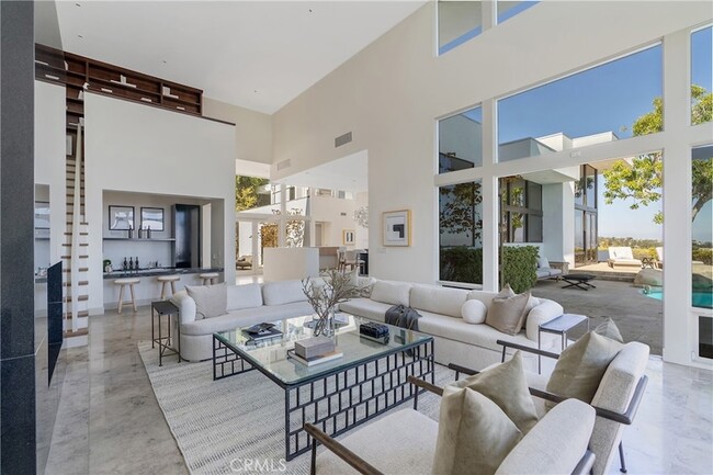 Foto del edificio - 1436 Summitridge Dr