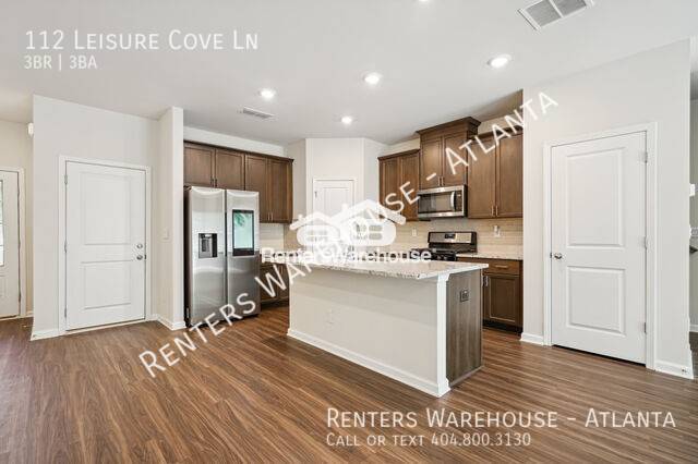Foto del edificio - 3 Bedroom Townhome in the Heart of McDonough