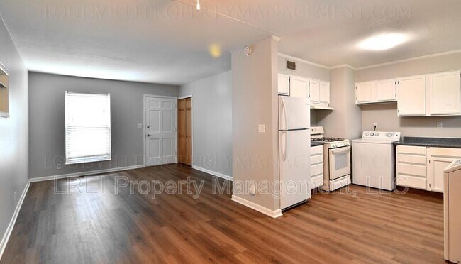 Building Photo - 9716 Titan Dr