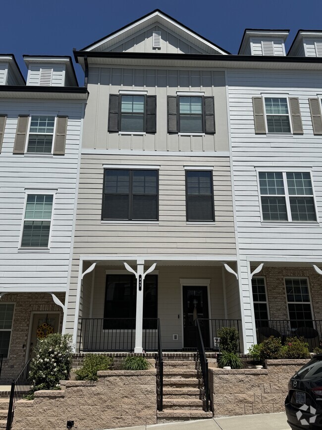 Building Photo - 443 Portsdale Dr