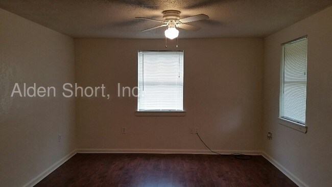 Building Photo - One bed, one bath home in Pleasant Grove!