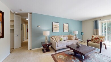 Henry on the Park Apartment Homes photo'