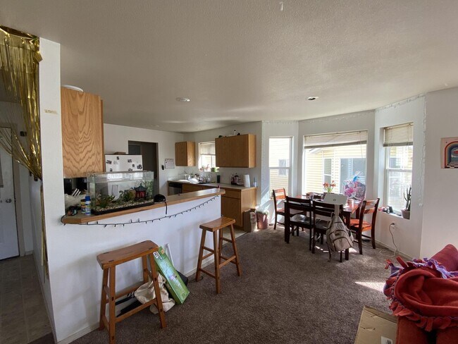 Foto del edificio - 857 N Garfield St