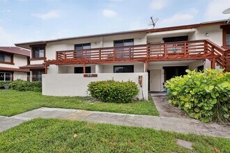 Building Photo - 615 NW 210th St