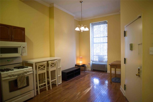 Building Photo - 74 W 131st St