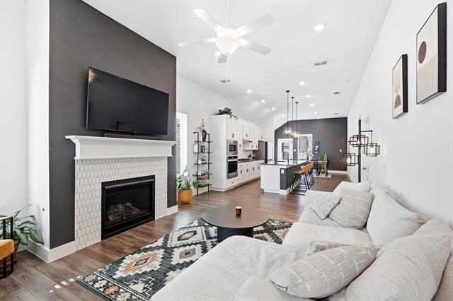 Foto del edificio - 2320 Stella Ln