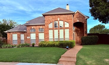 Building Photo - 8425 Brooksby Dr