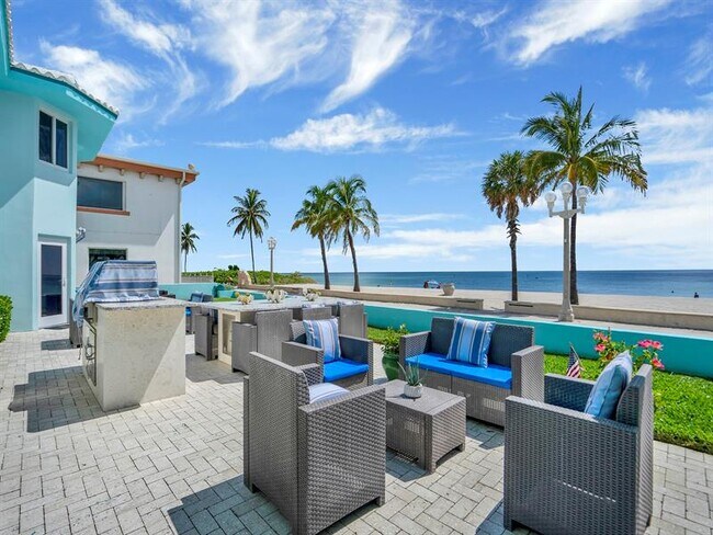 Foto del edificio - 3400 N Surf Rd