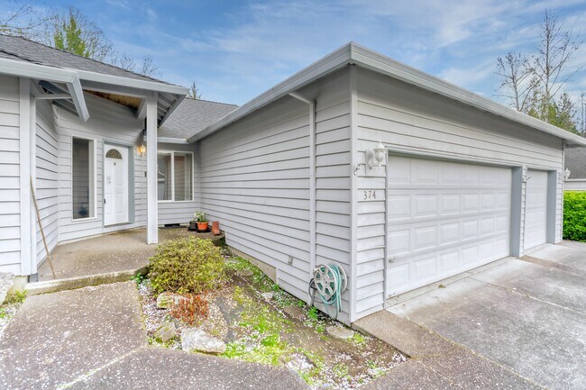 Photo - 374 NE 49th Ave House