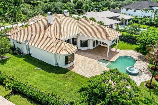 Building Photo - 3111 Lake Ridge Ln