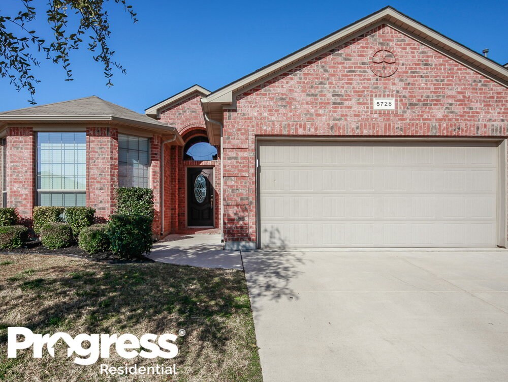 5728 Comanche Peak Dr, Fort Worth, TX 76179 House Rental in Fort