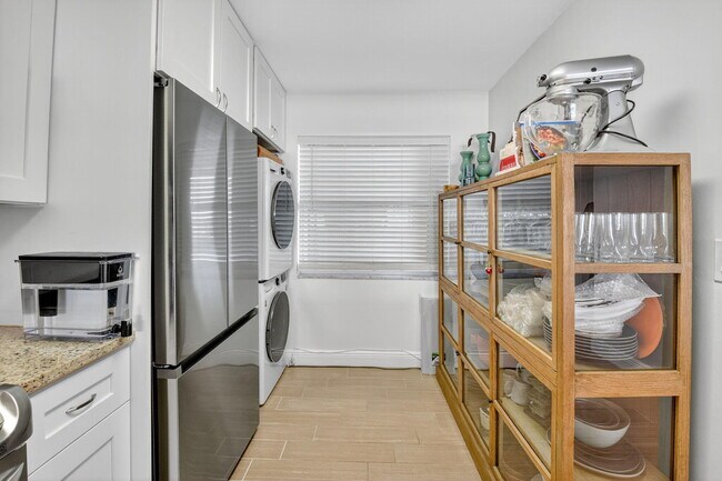 Foto del edificio - 3581 S Ocean Blvd