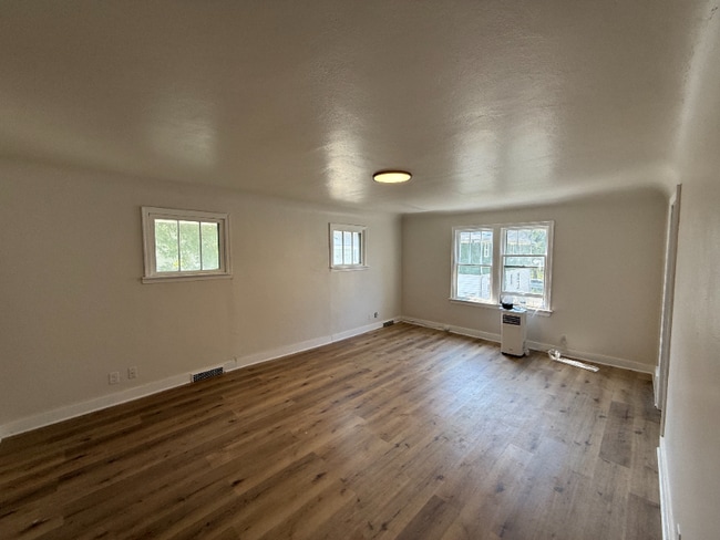 Foto del edificio - 1533 N 12th St