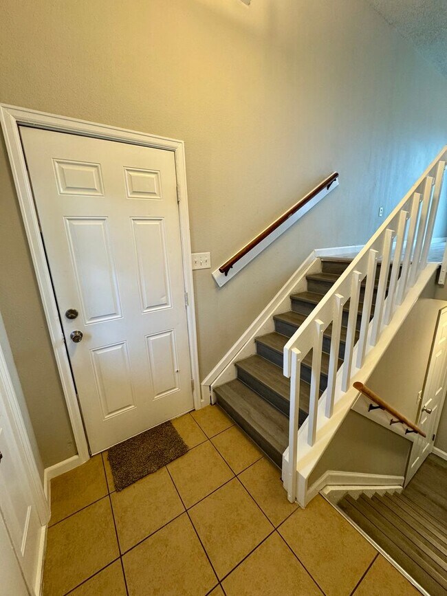 Foto del edificio - Lovely 3 bedroom+ Office in Widefield