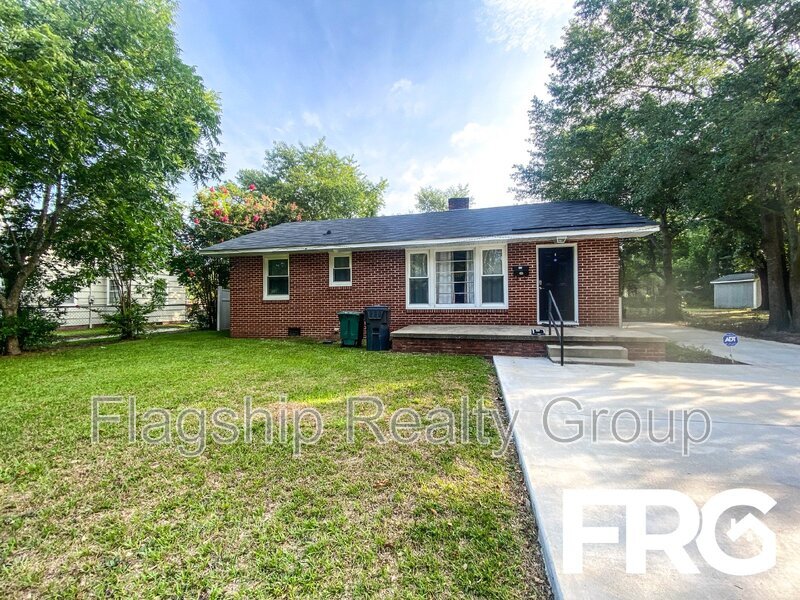 Primary Photo - 1709 Beech St