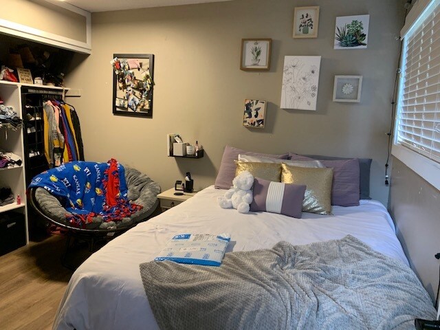Unit 4 bedroom #1 - 919 Indiana St