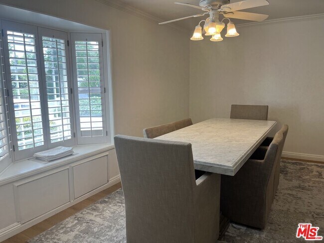 Foto del edificio - 5819 Fairhaven Ave
