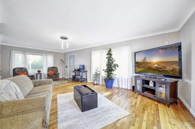 Foto del edificio - 195 Tyler St