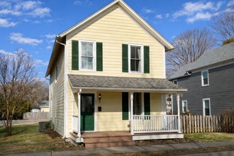 Building Photo - 625 Goldsborough St